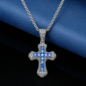 Collana con Ciondolo a Croce Hip Hop Iced Out per Uomo Gioielli Religiosi in Rame con Zirconia Catena a Corda Accessorio