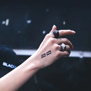Minimalistischer Vintage-Ring im geometrischen Quadrat-Design für Damen und Herren Schmuck