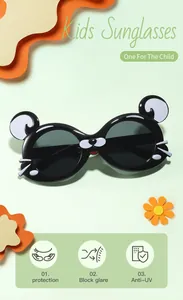 Vue détaillée des lunettes de soleil pour enfants en forme d'animal avec protection UV.