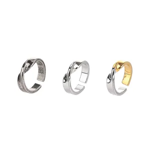 Anillos abiertos de acero de titanio con torsión Mobius en plata, oro y vintage