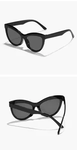 Lunettes de soleil œil-de-chat noires rétro pour femmes avec vues de face et de dos