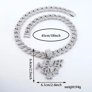 Collar con colgante Never Give Up con cadena de eslabones cubanos de 18 pulgadas hip hop