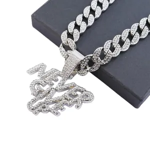 Collar cadena cubana hip hop con colgante de letras NEVER GIVE UP y diamantes falsos