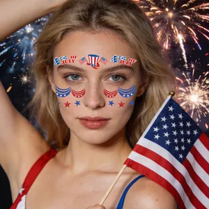 Patriotische wasserfeste Gesichtstattoos zum 4. Juli für die Unabhängigkeitstag-Party