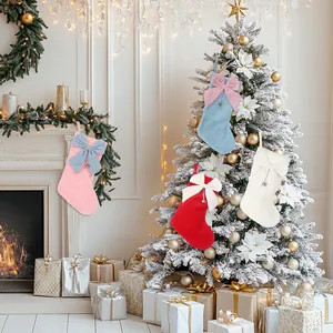 Samt Weihnachtsstrumpf Mit Großer Schleife Und Glocke Plüsch Feiertags-Geschenktüte Heim Weihnachtsbaum Hängende Dekoration