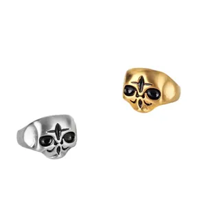 Anelli vintage a teschio in acciaio al titanio oro e argento, ideali per lo stile hip-hop e rock.