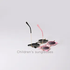 Cute metal children's cat ear sunglasses for summer sun protection in pink and black