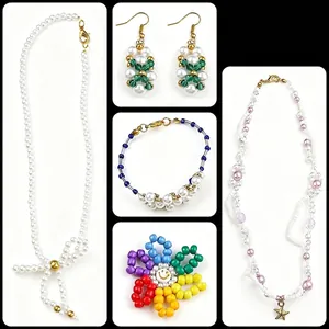 Juego de joyas DIY hecho a mano con collares, pulseras y pendientes de perlas de colores