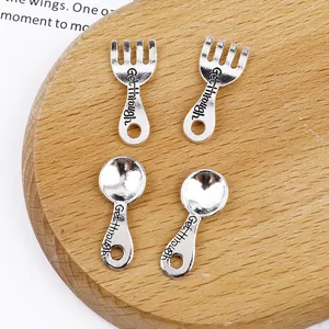 Kreative Legierungsanhänger in Gabel- und Löffelform für DIY-Schmuck und Ketten
