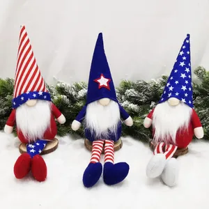 Patriotische Zwerge zum Unabhängigkeitstag mit US-Flaggen-Sternen und Streifenmustern