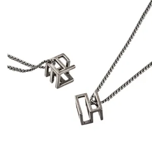 Collar con colgante de cubo mágico geométrico retro para parejas en plata vieja