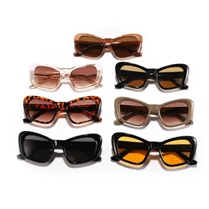 Colección de siete gafas de sol cat-eye de gran tamaño en varios colores y estampados