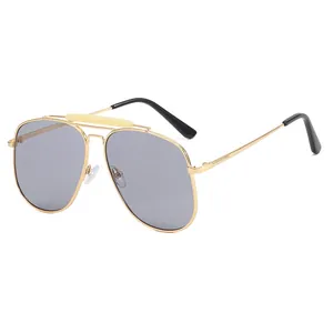 Fashionable metal double beam aviator sunglasses with gray lenses and gold frame