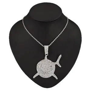 Κολιέ με μενταγιόν καρχαρία iced out και αλυσίδα σχοινί hip hop