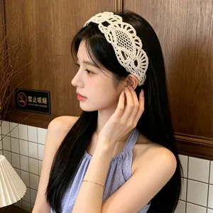 Französischer Retro Spitze Breiter Haarreif Hohl Floral Polyester Kunststoff Haareband Damen Mode Kopfschmuck Zubehör