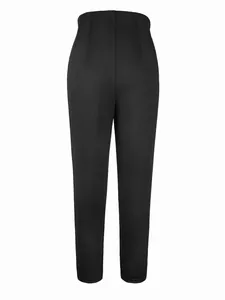 Professionelle schwarze High-Waist-Hose mit schmaler Passform für das Büro-Outfit.