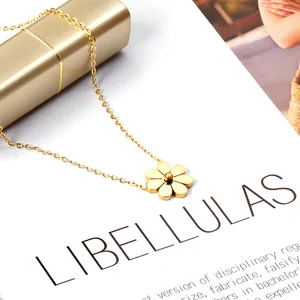 Dainty gold titanium steel daisy pendant necklace for women