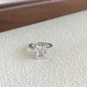 Detailed close-up of S925 sterling silver ring with a large rectangular carbon diamond