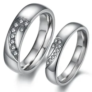 Bagues Assorties Puzzle de Cœur en Acier Titane pour Couples Argent Incrusté de Strass Bijoux de Mode Cadeau pour Anniversaire de Mariage