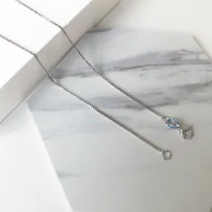 Vue détaillée d'un collier maille vénitienne en argent 925 avec poinçon d'Italie