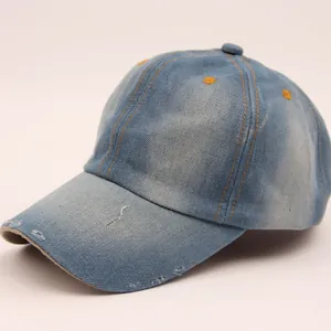 Klassische verwaschene hellblaue Denim-Baseballkappe für Sonnenschutz und Outdoor-Aktivitäten