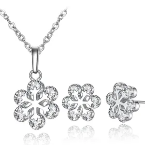 Mode Kupfer Zirkonia Schneeflocke Halskette Und Ohrstecker Schmuckset Für Damen Silber Farbe Winter Blume Zubehör Geschenk