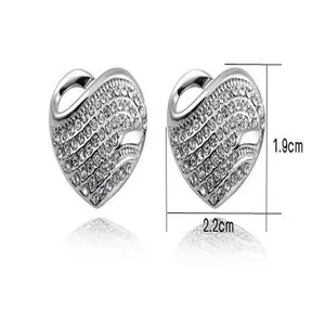 Detailed view showing dimensions of full rhinestone heart-shaped stud earrings.