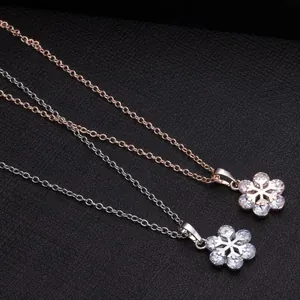 Elegante Halsketten mit Schneeflocken-Anhängern aus Zirkonia in Roségold und Silber