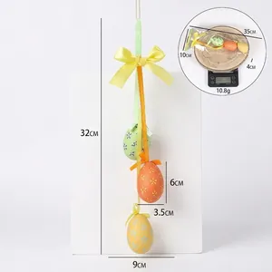 Dimensions détaillées de la guirlande d'œufs de Pâques décorative avec trois œufs colorés