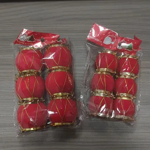 Paquete de seis pequeños tambores rojos flocados para colgar en el árbol de Navidad