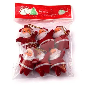 Detailansicht des 6-teiligen Sets roter beflockter Weihnachtsmann-Anhänger in Verpackung