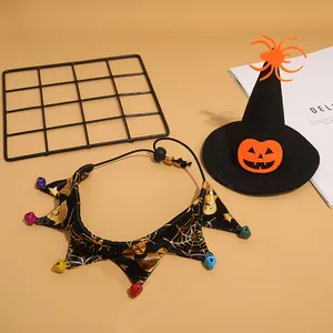 Detalle del set de Halloween para mascotas con sombrero de calabaza y collar de campana