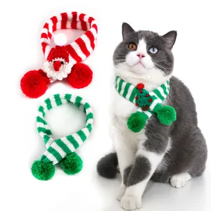 Écharpe Tricotée de Noël pour Animaux Réglable Chat Chien à Rayures Écharpe en Laine Avec Décoration de Père Noël Arbre Fête Cou pour Animaux