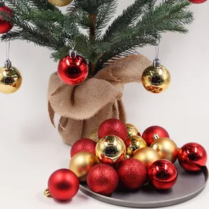 24er Set rote und goldene Weihnachtskugeln mit matten, glitzernden und glänzenden Oberflächen