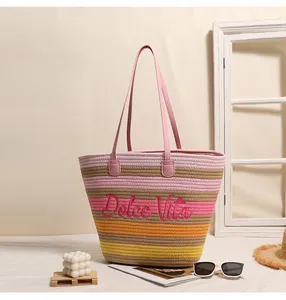 Borsa da spiaggia a righe in corda di cotone con ricamo Dolce Vita e manici rosa