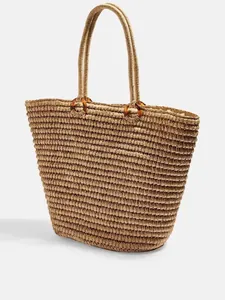 Bolso tote de paja tejida a mano con anillas de resina para las vacaciones de verano