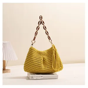 Stijlvolle gele handgeweven hobo tas met franje kwastje en luxe acryl ketting riem