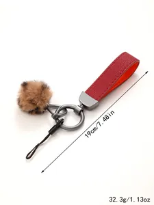 Detailansicht des roten Leder-Schlüsselanhängers mit 19 cm Länge und 32,3 g Gewichtsangabe