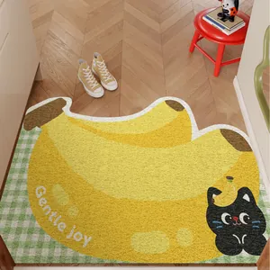 Simpatico tappetino antiscivolo a forma di banana con disegno di gatto per ingresso casa