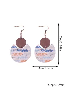Detailed dimension and weight specifications for crescent leather wood earrings in 7cm length