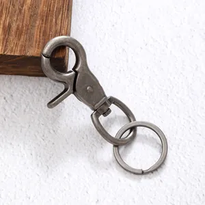 Retro legering sleutelhanger haak met ring, vintage metalen snap haak voor sleutels