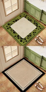 Hochwertige quadratische, schnelltrocknende Badematten mit floralen und geometrischen Mustern.