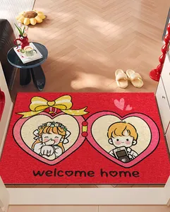 Ansicht einer roten Welcome Home Türmatte in einem gemütlichen Eingangsbereich