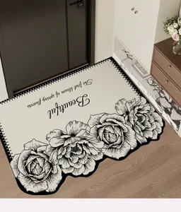 Elegante zerbino in pelle stile francese con rose e testo 'Beautiful' per l'ingresso di casa.