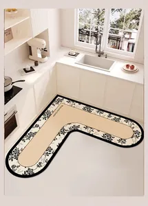 Alfombra de cocina floral antideslizante en L con texto Welcome Home en cocina moderna