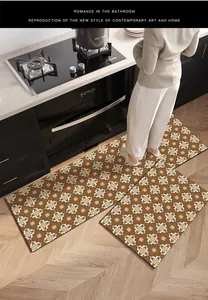 Set di tappetini da cucina in PVC con motivo floreale vintage in cucina moderna