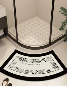 Detail van de waaiervormige Franse badmat met absorberend antislipoppervlak