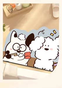 Dettaglio di un tappeto da bagno con cani dei cartoni animati in un bagno moderno.