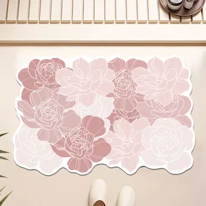 Tappeto da bagno floreale con peonie rosa, superficie assorbente e fondo antiscivolo