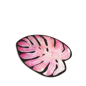 Tapis de bain antidérapant en forme de feuille de monstera rose aquarelle pour la salle